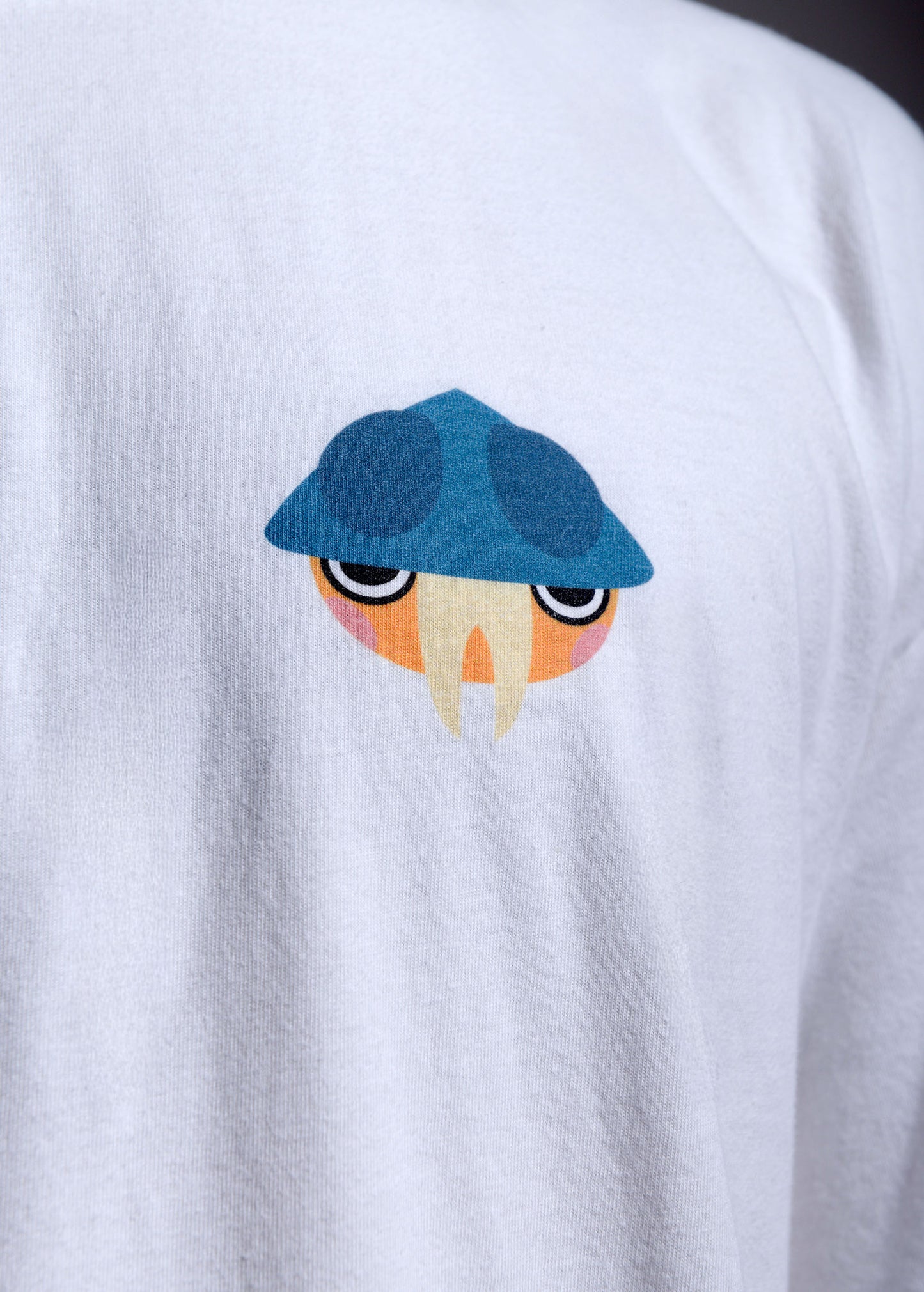T-Shirt Over Asmaeda Zenpun - Bianca