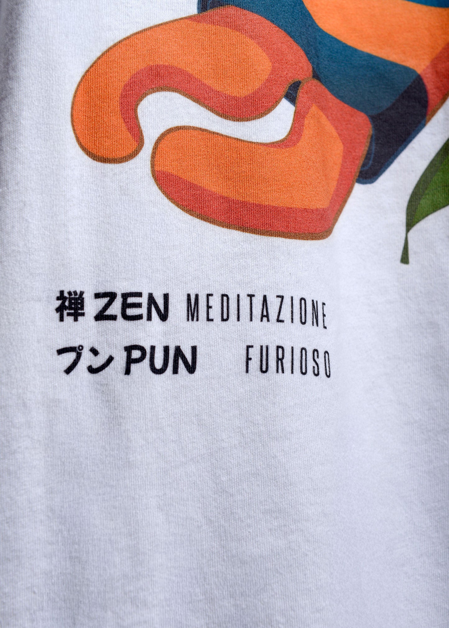 T-Shirt Over Asmaeda Zenpun - Bianca