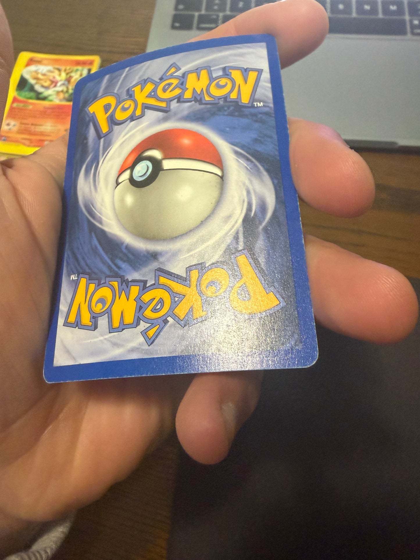 Hypno Reverse Holo (16/147)